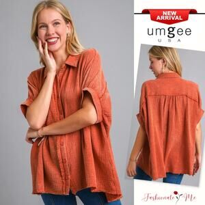 Umgee Cotton Gauze Short Sleeves Raw Hem Mineral Wash Button Down Shirt | Orange